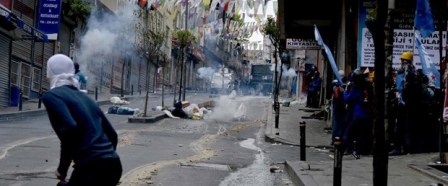 Türkiyə qarışdı: 136 nəfər tutulub (FOTOLAR)